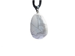 HOWLITE BLANCHE PIERRE NATURELLE PENDENTIF COLLIER