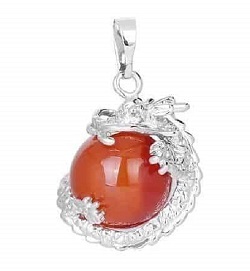 DRAGON SUR BOULE CORNALINE ROUGE PENDENTIF COLLIER