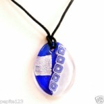 PENDENTIF VERRE BLEU FORME OVALE