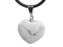 HOWLITE BLANCHE COEUR PIERRE NATURELLE PENDENTIF COLLIER