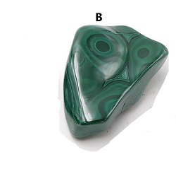 MALACHITE FORME LIBRE PIERRE NATURELLE 523 GRAMMES No 0602B