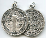 SAINT BENOIT PENDENTIF MEDAILLE METAL ARGENTE