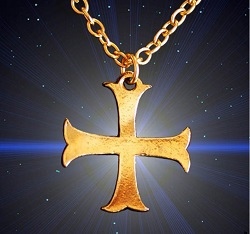 PENDENTIF CROIX TEMPLIERE PLAQUE OR CHAINE COLLIER