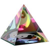 PYRAMIDE CRISTAL FOND YING YANG