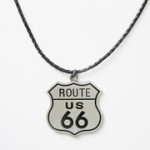 PENDENTIF ROUTE 66 COLLIER CUIR NOIR