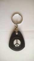 PEACE AND LOVE PORTE CLES CUIR